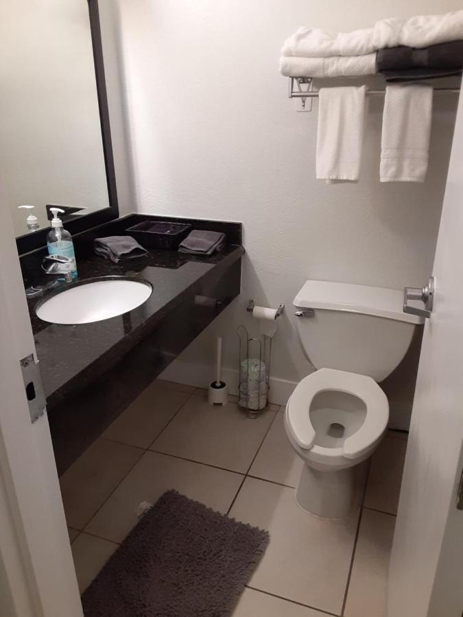 Riverview, Studio 507, Beach Steps Away!+Pool+Wifi Ruskin Extérieur photo